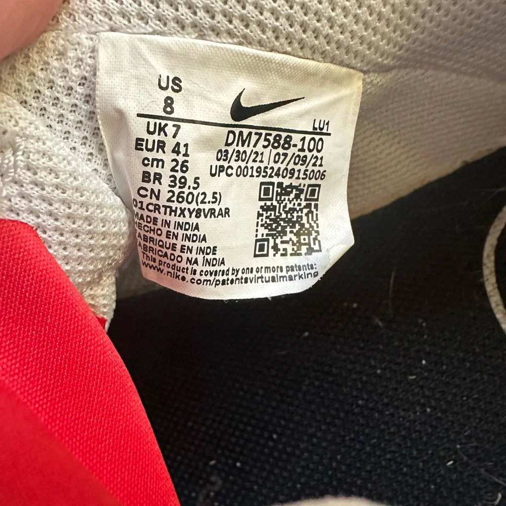 Nike Court vision white and red sneaker. - Picture 6 of 7